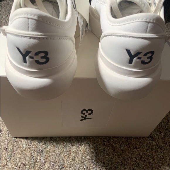 Y-3 sneakers - Picture 6 of 9